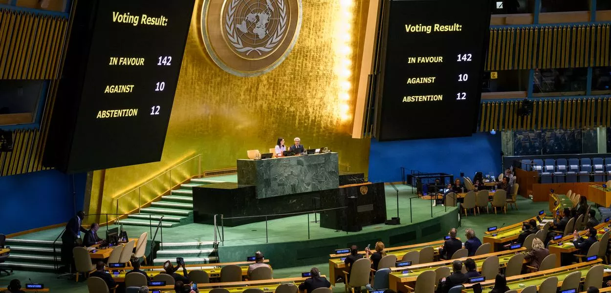 UN handout photo. The General Assembly supports a motion backing a two-state solution to the Middle East conflict by a large majority. Israel and the United States opposed it. Photo/Handout via Xinhua/dpa +++ dpa-Bildfunk +++ (Photo: Loey Felipe)