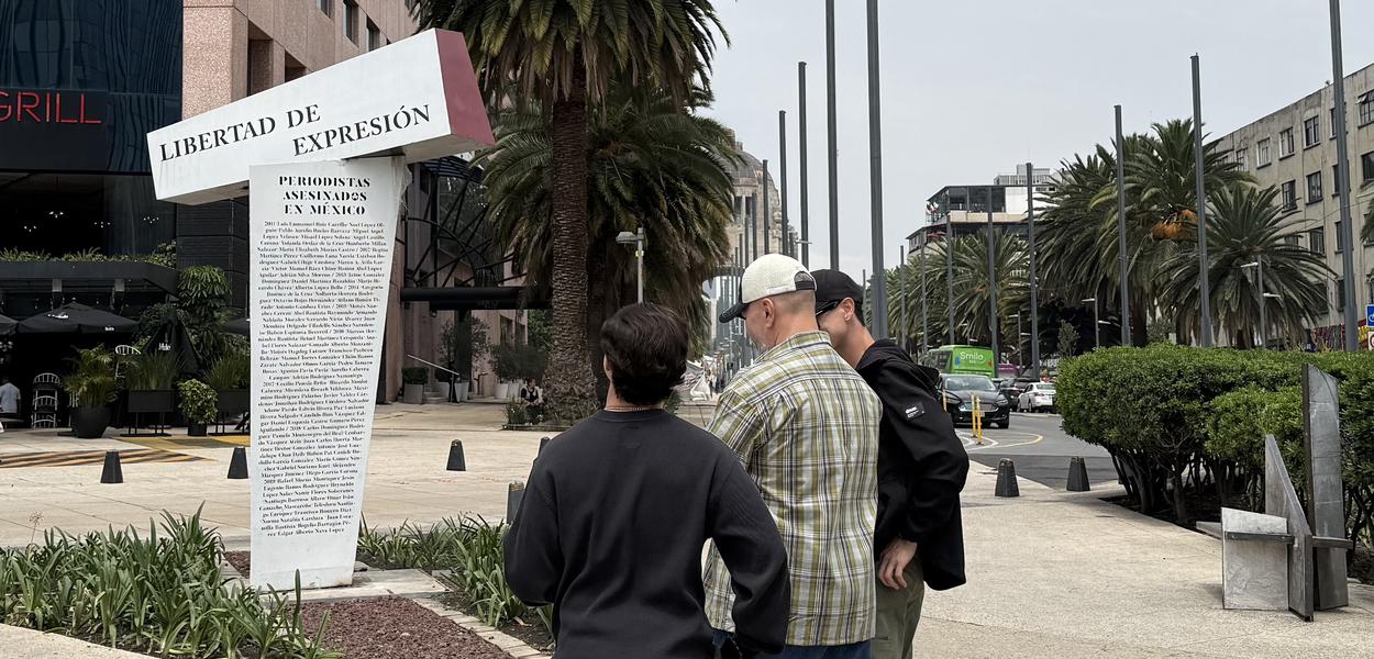 A memorial has been erected in Mexico City in honour of journalists who have fallen victim to violence (Photo: Andrea Sosa Cabrios/dpa/DNA)