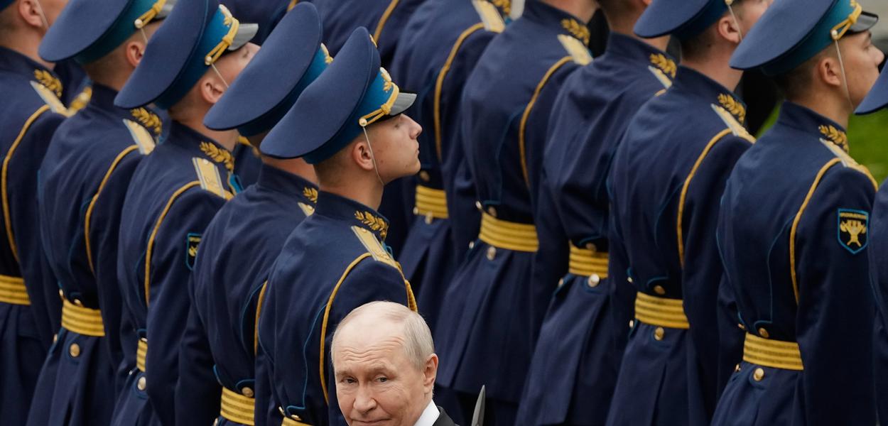 Russian President Vladimir Putin attends a wreath-laying ceremony at the Tomb of the Unknown Soldier by the Kremlin wall in Moscow on Monday, June 22, 2026, marking the 85th anniversary of the invasion of the Soviet Union by Nazi Germany in World War II. (Photo: Alexander Zemlianichenko/AP Photo)